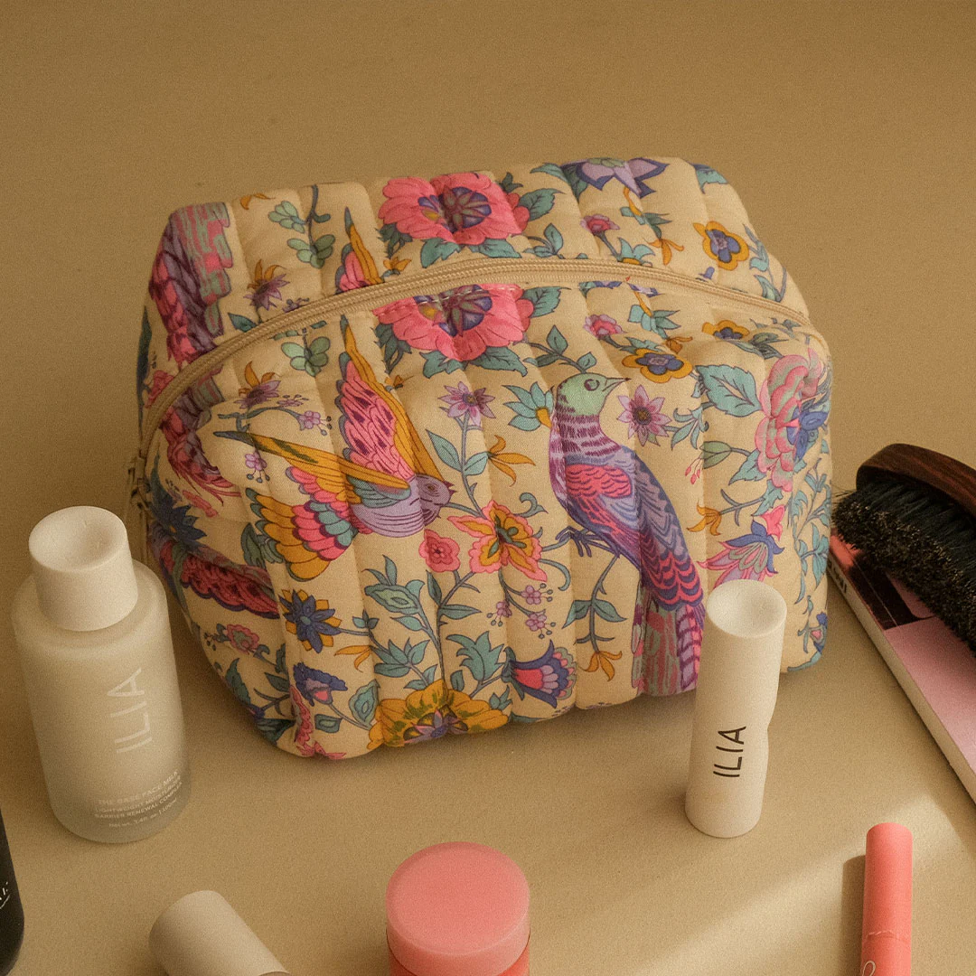 Renew Quilted Medium Make Up Bag - Image 4